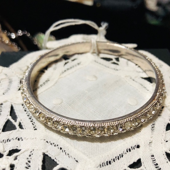 Estate Sale Bangle 45.7 Grams! Stunning🌷💖🌷💖 - Picture 3 of 5